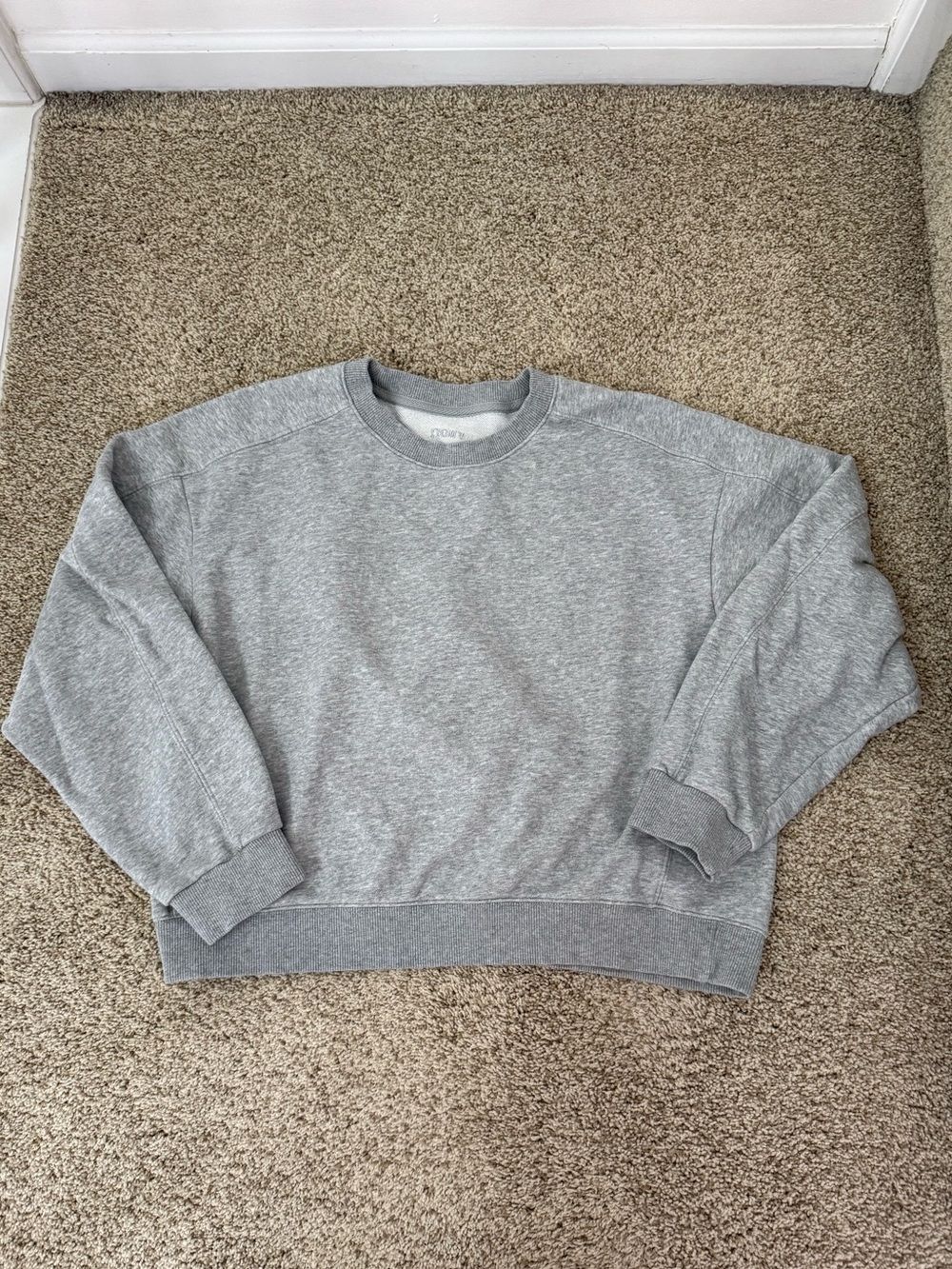 Vuori Sedona Seams Crewneck Sweatshirt Size M - Picture 2 of 5